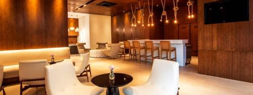 Pompeia Apartment | APTO Novo e Top com Vista pro Mar em Condomínio Completo em Frente à Praia!