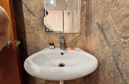 Patna Hotel | Aqoss Hotel