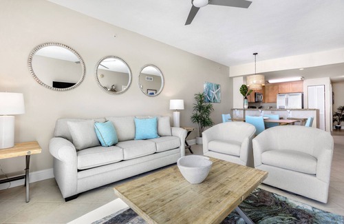 Panama City Beach Condo | Aqua 1608 PCB at its Finest!/Oceanfront/+Clean Standard/Beach Chairs/Wifi