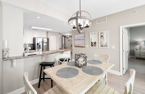 Panama City Beach Condo | Aqua 1710 Gulf Front Master and Beach Service included!
