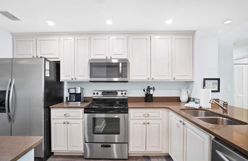 Panama City Beach Condo | Aqua 603. Low Floor 4 Br plus 2 Sets of Beach Chairs Free!