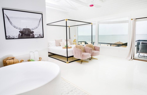 Aquebogue Hotel | Aqua by American Beech - Adults Only