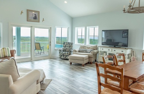 Port Aransas House | Aqua-Holics | Pet Friendly, Shared Pool, Gulf View