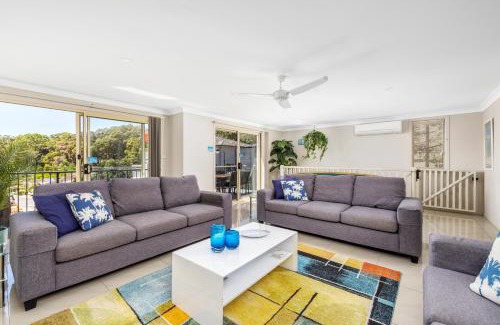 Nelson Bay House | Aqua Lagoon - Great Family Beach Getaway