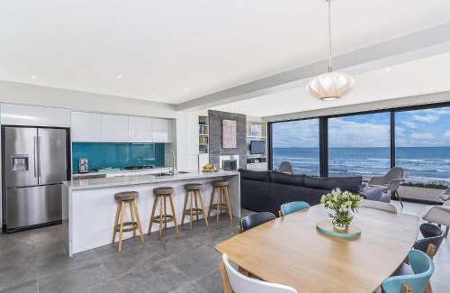 Port Fairy Apartment | Aqua Mist Seascape