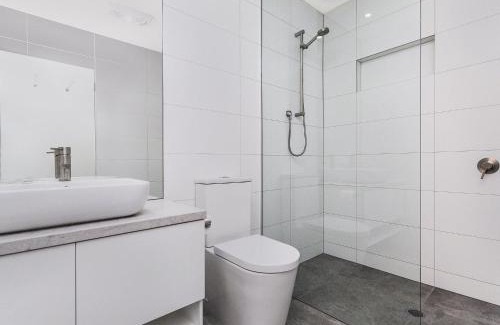 Port Fairy Apartment | Aqua Mist Seascape
