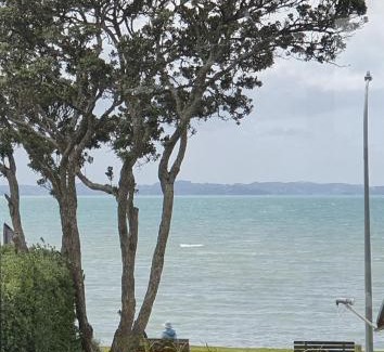 Eastern Beach Apartment | Aqua On The Beach