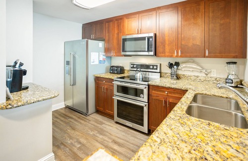Panama City Beach Condo | Aqua Resort 2nd Floor Rare 4BR/2BTH Beachfront Free Beach Service