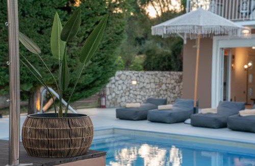 Pesada Villa | Aqua View Villa Pessada