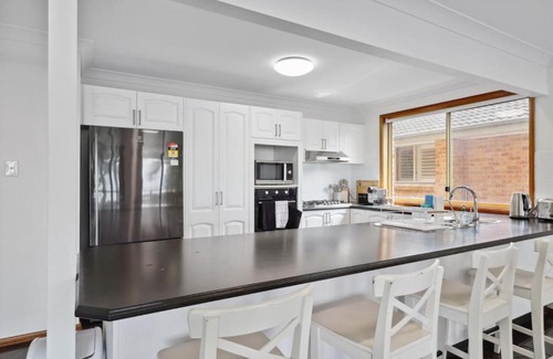 Tuggerawong House | Aqua Vista Retreat