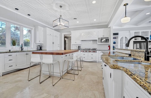 East Fort Lauderdale House | Aqua Vista Waterfront Mansion