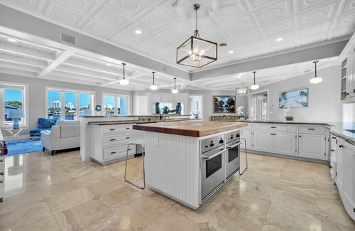 East Fort Lauderdale House | Aqua Vista Waterfront Mansion