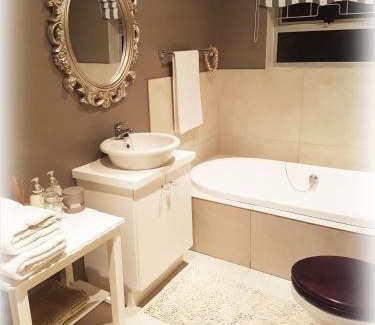 Bluewater Bay House | Aquadel Accomodation