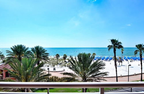 Clearwater Beach Condo | Aqualea - Hyatt Residence 301 Luxury 3 Bedroom 3.5 Bathroom on Clearwater Beach at Aqualea