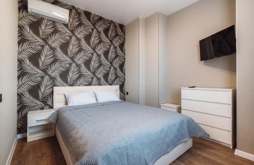 Odessa Apartment | Aquamarine 2-BD Sea View 100