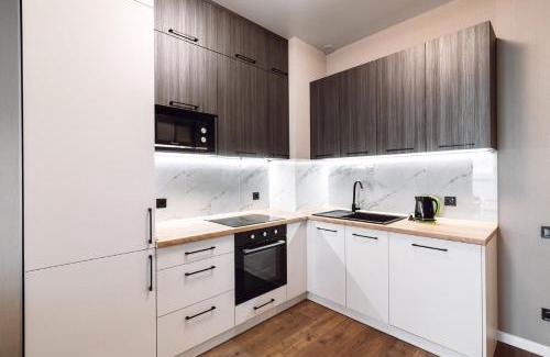 Odessa Apartment | Aquamarine 2-BD Sea View 100