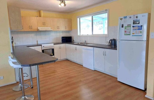 Baudin Beach House | * * * Aquamarine * * *nRight next to the beach