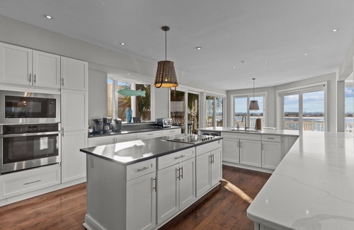 South End House | Aquarium #159 - Soundfront Home on Wrightsville Beach w/Private Dock!