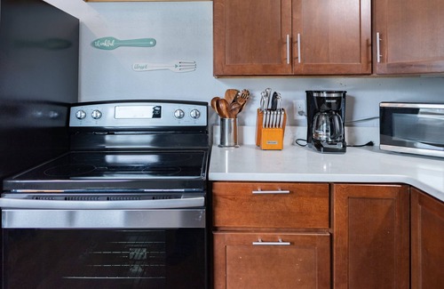 Ocean Shores Apartment | AquaShores#1 - Pet friendly, BBQ grill & free Wifi