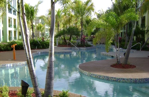 Ocean Park Villa | *Aquatika Resort! Beautifull Beach Penthouse! 5 Pools & 3 Jacuzzis*