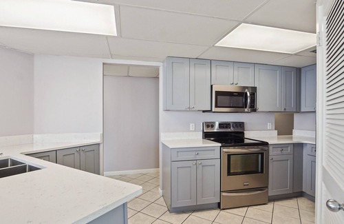West Panama City Beach Condo | AquaVista 706-E Beachfront and Pool