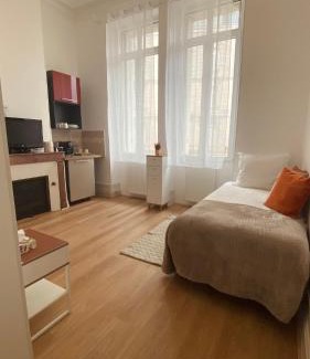 Bordeaux Sud Apartment | Aquitain Home chambre studio appartement Gare Saint Jean