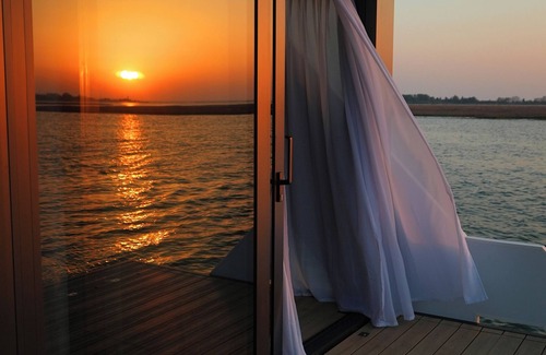 Cavallino-Treporti Boat Rental | AQVA The Exclusive Water Loft :an unforgettable trip to the Venetian lagoon