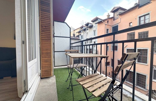 Grenoble City Centre Apartment | #AR | Le Saint François 🌞 | Hypercentre