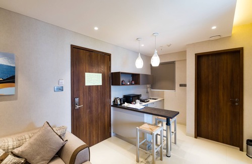 Koregaon Park Hotel | AR Suites Jewels Royale