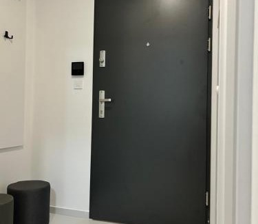 Sever Apartment | AR TAHITI black