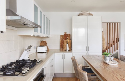 Nelson Bay House | Arabella - 2 bedroom holiday house in Nelson Bay