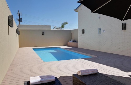 West Beach House | Arabella on West