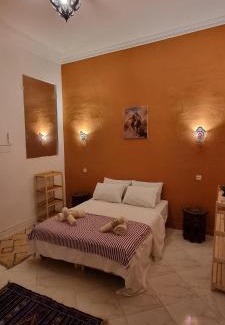 Marshan Apartment | Arabian Nights Hideaway: Authentic Moroccan Style On Kasbah Avenue