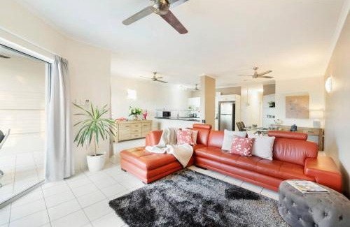 Nightcliff Apartment | Arafura Abode - Oceanfront Stay with Stunning Views