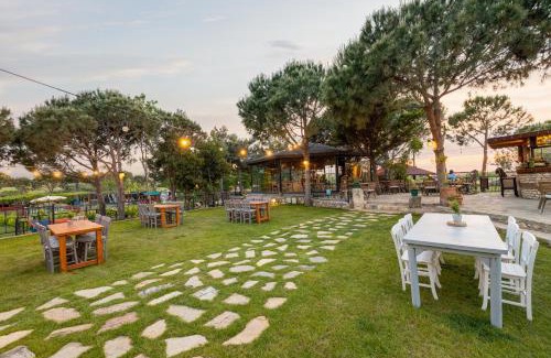 Bozcaada Hotel | Aral Tatil Ciftligi