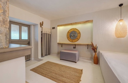 Bozcaada Hotel | Aral Tatil Ciftligi