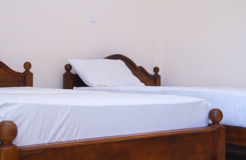 Negombo Bed & Breakfast | Araliya Blue Beach View Hotel