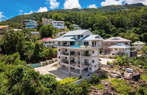 Mahe Island Apartment | Aran Apartments - Enfys: Modern, spacious apartment at Au Cap.