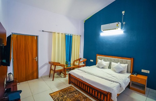 Bail Parao Hotel | Aranya Resort & Suites By Shivaneel