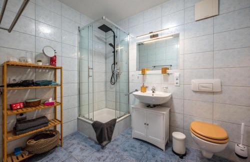 Suedvorstadt Apartment | Arbio I Homely Apart in Sudvorstadt Leipzig