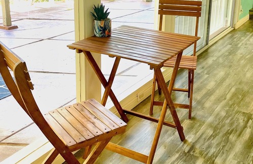 Sunset House | Arboretum 1BR Retreat - Walk to River Trail