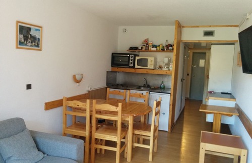 Arc-2000 Apartment | Arc 2000, studio direct access to tracks, South balcony