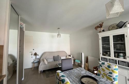 Arcachon Apartment | Arcachon Centre : T2 avec Parking, Loggia et Proche Plage - FR-1-319-566