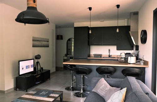 Arcachon Apartment | Arcachon premium apt 1 min walk from the beach - Large Terrace - Private parking