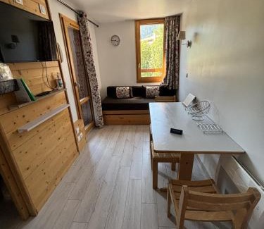 Doucy-Combelouviere Apartment | Arcades-48- Studio pied des pistes-3 pers