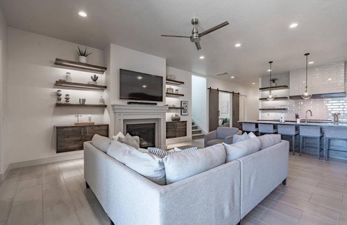 Santa Clara House | Arcadia 37 | Fire Pit * Luxury Vacation Villa * Sleeps 18 * Balcony Views