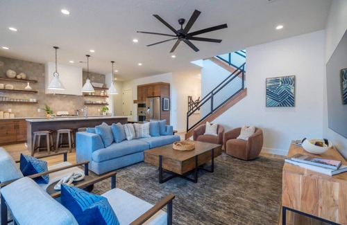 Santa Clara House | Arcadia 76 | Private Hot Tub * Dog Friendly * Pool Table * Arcade * Patio