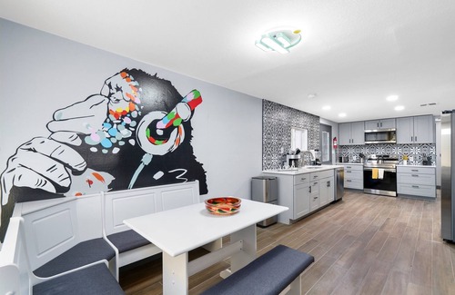 Camelback East House | Arcadia House, Dog Friendly, Hot Tub, Playground, Huge Yard, Covered Parking