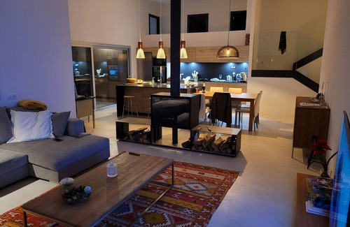 Montesquieu-des-Alberes Villa | architect-designed villa in a natural setting just 20 minutes from the beach