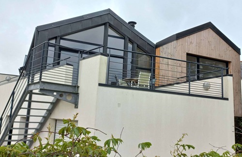 Plouescat Villa | Architect-designed house built in 2014, extended in 2023, 50 m from the sea.